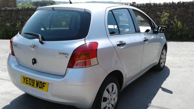 2009 Toyota Yaris 1.0 VVT-i T2 5dr