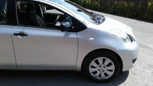 2009 Toyota Yaris 1.0 VVT-i T2 5dr