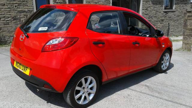 Mazda 2 1.3 TS 5dr [AC] Hatchback Petrol Red